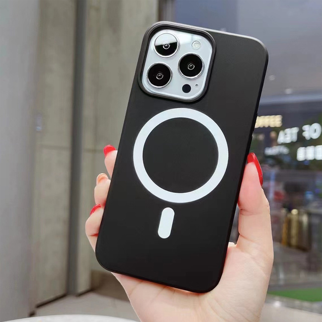 Alogy Etui na telefon do MagSafe Ultra Slim Mag do ładowarek Qi do Apple iPhone 13 Pro Max Czarne