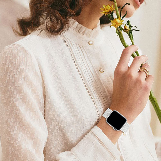 Alogy Nylon Strap Pasek z rzepem do Apple Watch 1/2/3/4/5/6/7/8/SE (38/40/41mm) Biały