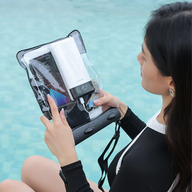 Alogy Etui wodoodporne duże Waterproof Case torba z paskiem na ramię uniwersalna na telefon tablet dokumenty 23x25 cm Czarne