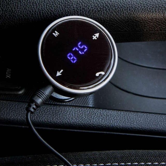 Alogy Transmiter FM Bluetooth ładowarka USB zestaw głośnomówiący do auta z pilotem Czarny